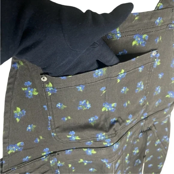 WeWoreWhat Women's Slouchy Slit Overalls In Watercolor
Ditsy Jumpsuit - Picture 7 of 12